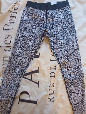 Nike Black & White Patterned Leggings
